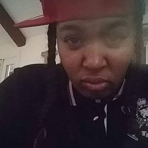 Meet your Posher, Nelly